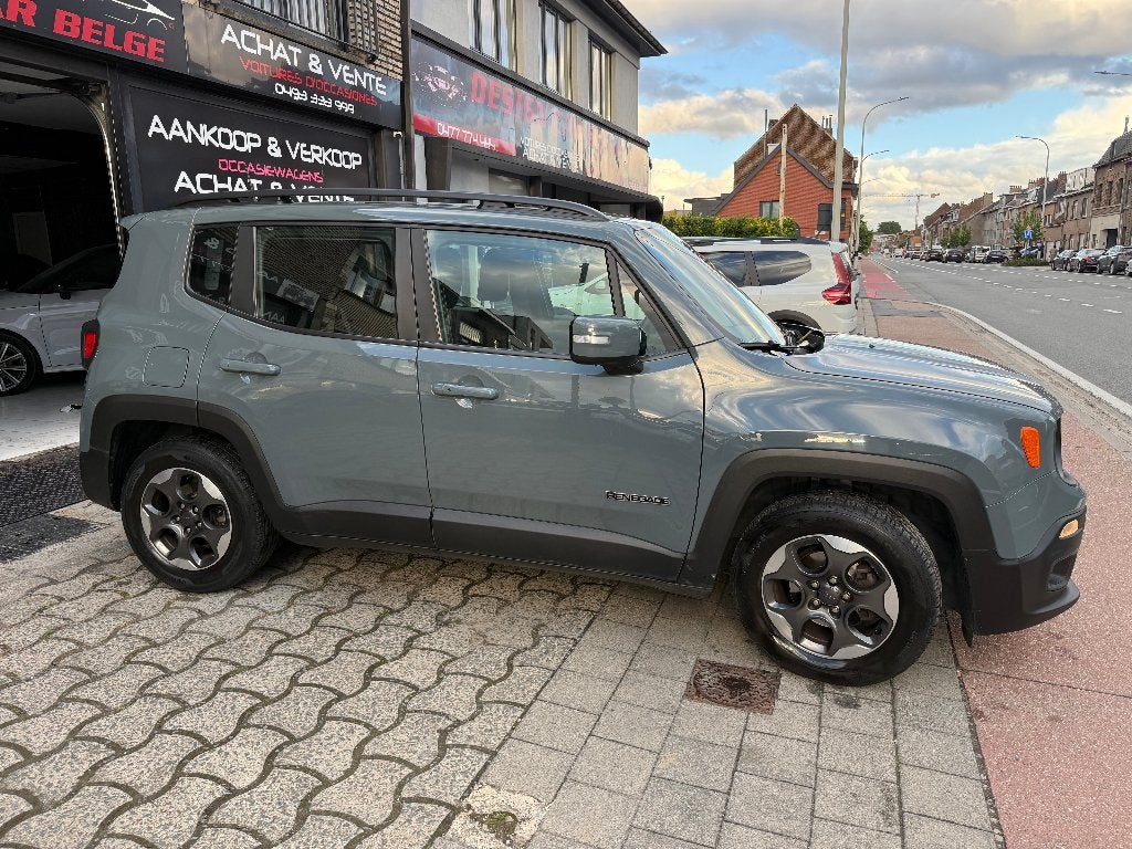 Jeep Renegade 1400cc essence automatique 60000km Etat neuve, Autos, Achat, Euro 6, Entreprise, Carnet d'entretien