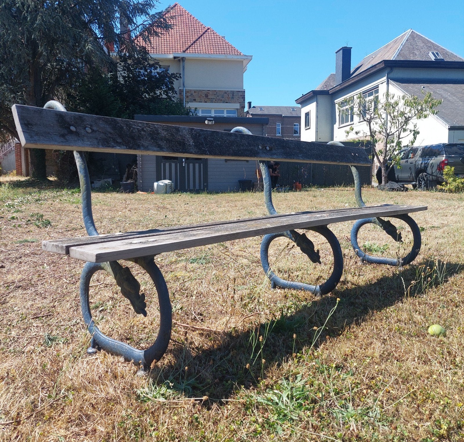 ancien banc de jardin, Enlèvement