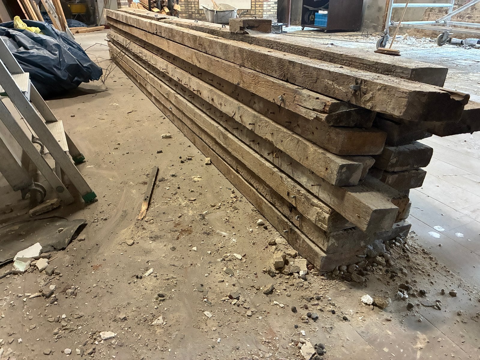 Houten balken, kepers en plankenhout, Bricolage & Construction, 300 cm ou plus, Enlèvement, Utilisé, Épicéa
