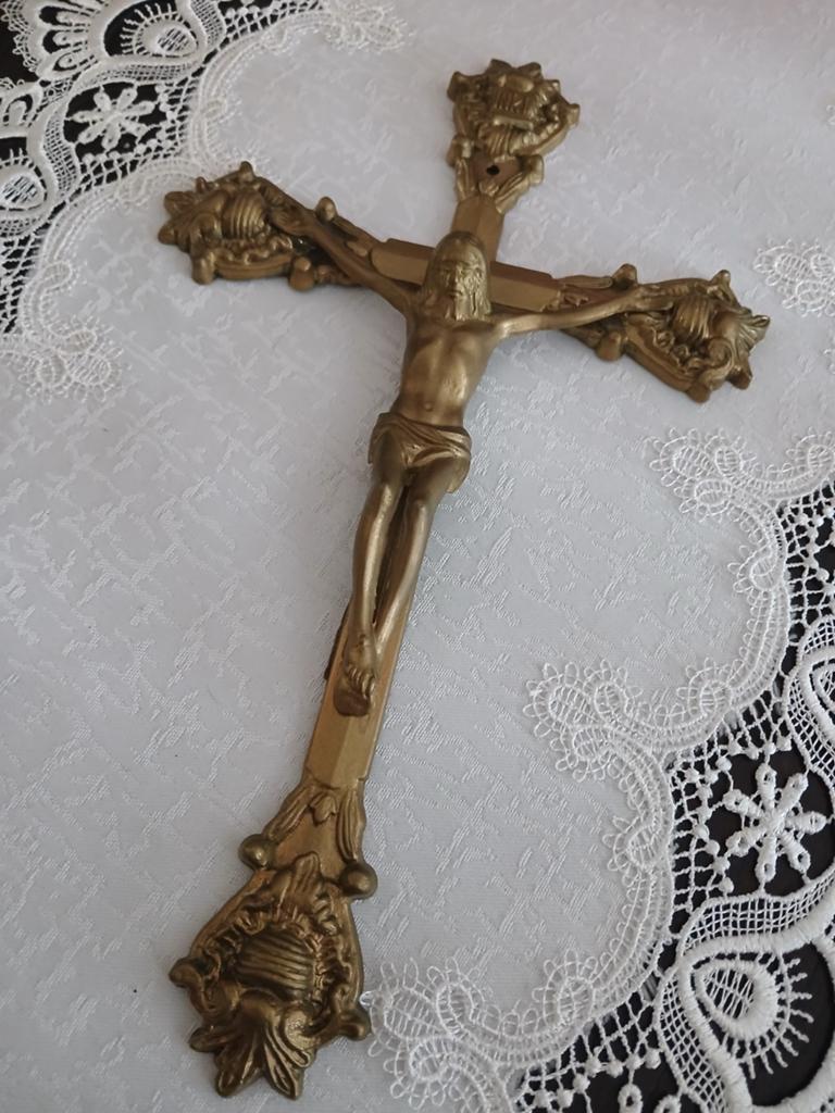 Mooi kruisbeeld, Antiek en Kunst, Antiek | Religieuze voorwerpen, Ophalen