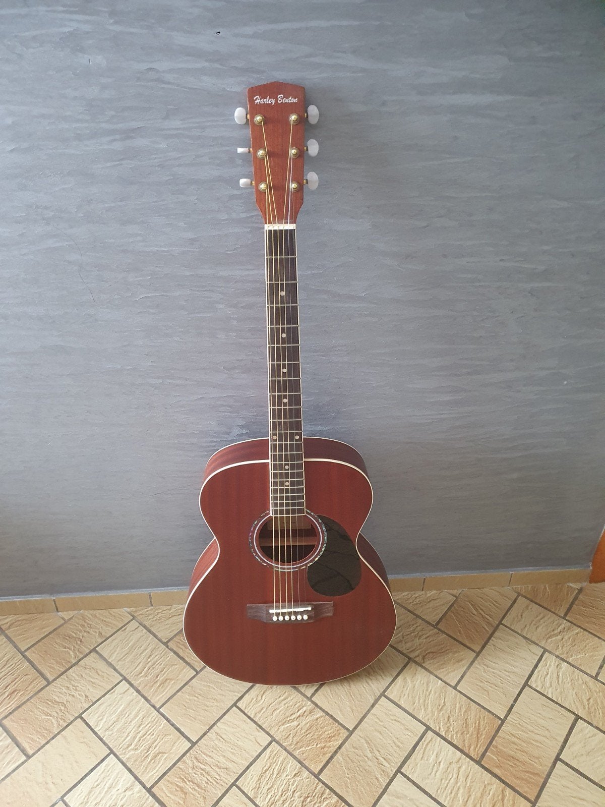 Guitare Harley Benton custom line HBCG-45 N, Musique & Instruments, Enlèvement