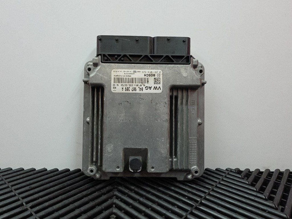 CALCULATEUR MOTEUR ECU Volkswagen Golf VII (AUA), Robert Bosch AG, Volkswagen, Utilisé, Robert-Bosch-Allee 1
74232  Abstatt, DE