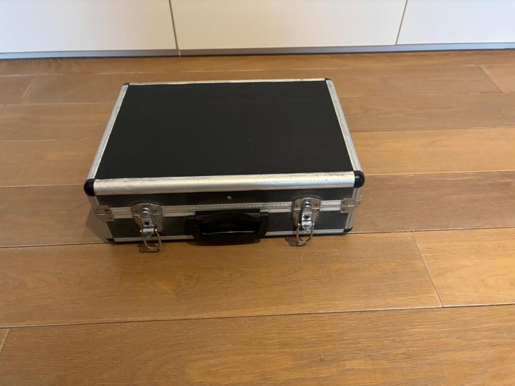 Koffer, Muziek en Instrumenten, Ophalen, Zo goed als nieuw