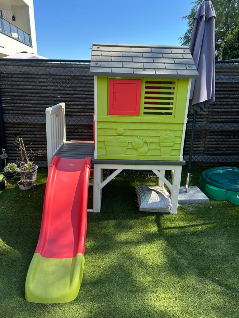 Smoby Huisje met Glijbaan, Ophalen, Zo goed als nieuw