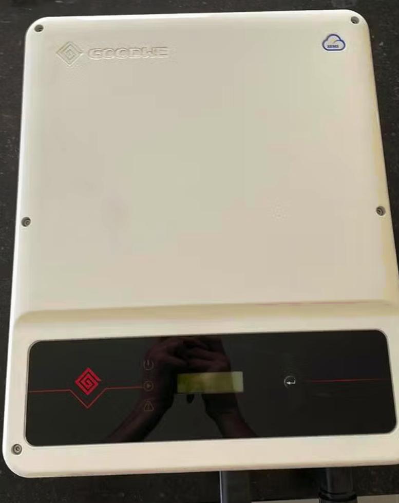 GoodWe omvormer 6kw, Ophalen, Zo goed als nieuw