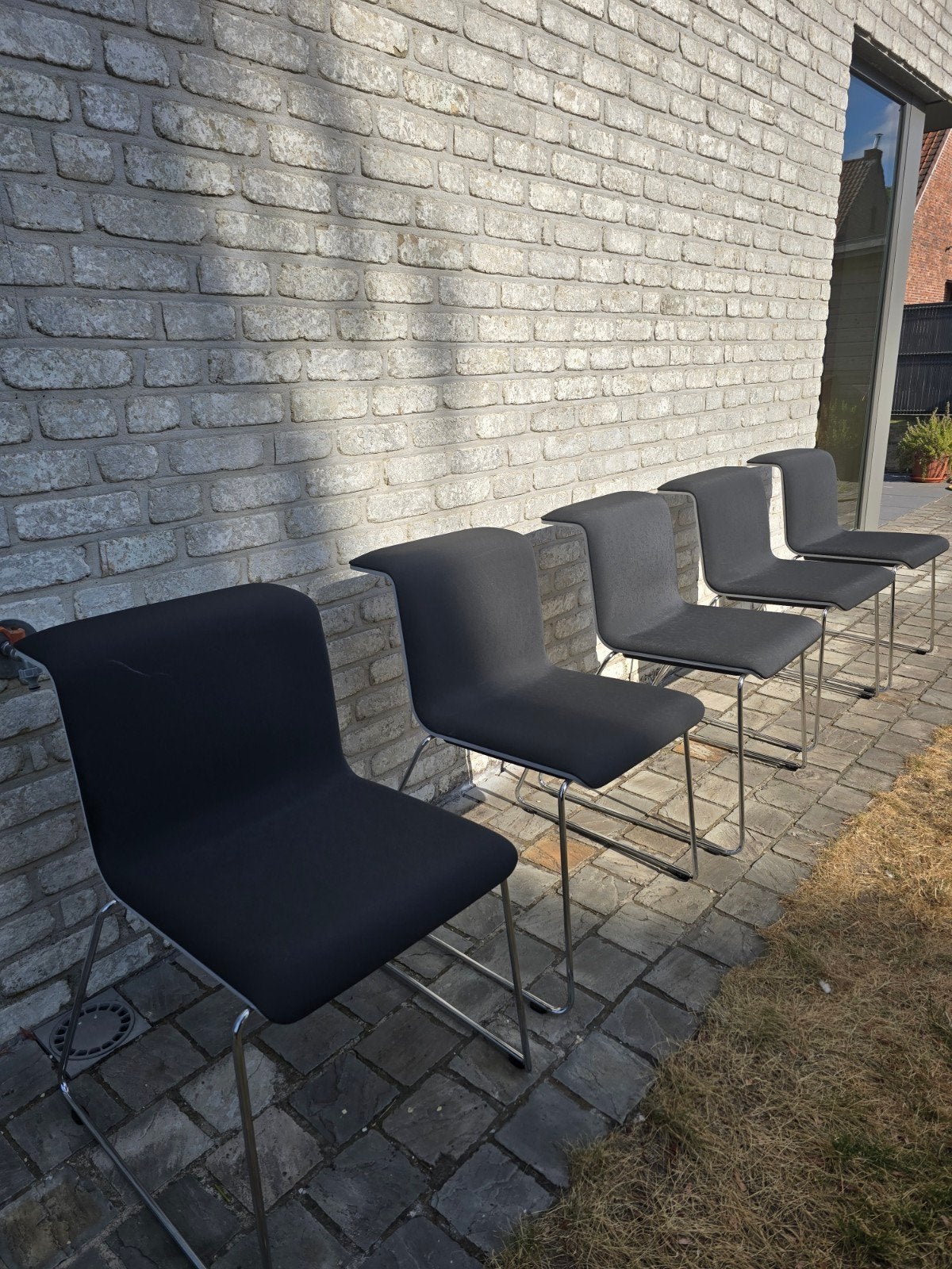 5stoelen Alain Berteau, Ophalen