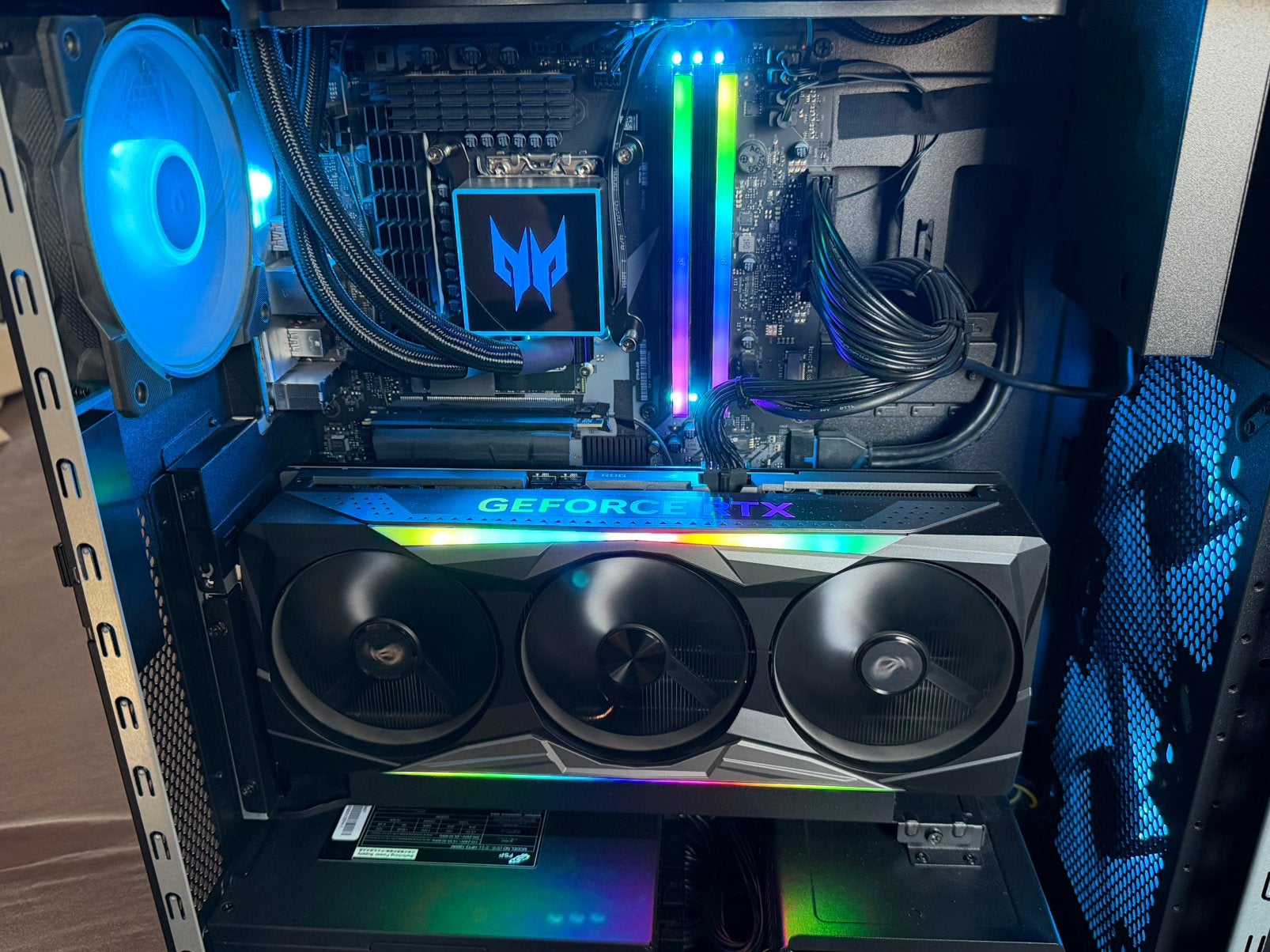 RTX 4090 / i9-14900KF / 32Gb DDR5 / 2Tb SSD / GARANTIE, Comme neuf, 4 Ghz ou plus, Gaming, SSD