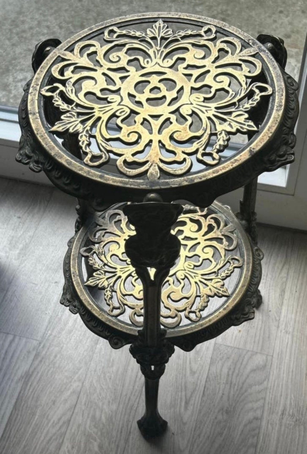 Ancienne sellette bronze, Enlèvement, Bronze