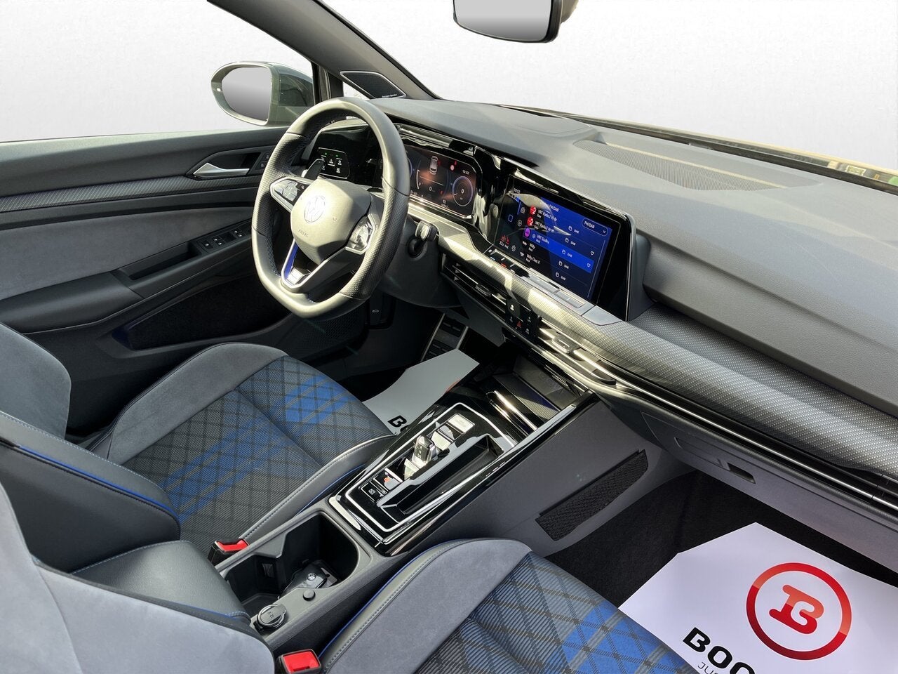Volkswagen Golf 8 R, Autos, 0 kg, 0 kg, 5 portes, https://public.car-pass.be/vhr/d77fd5cd-1433-4e9b-8a91-74a96394741c