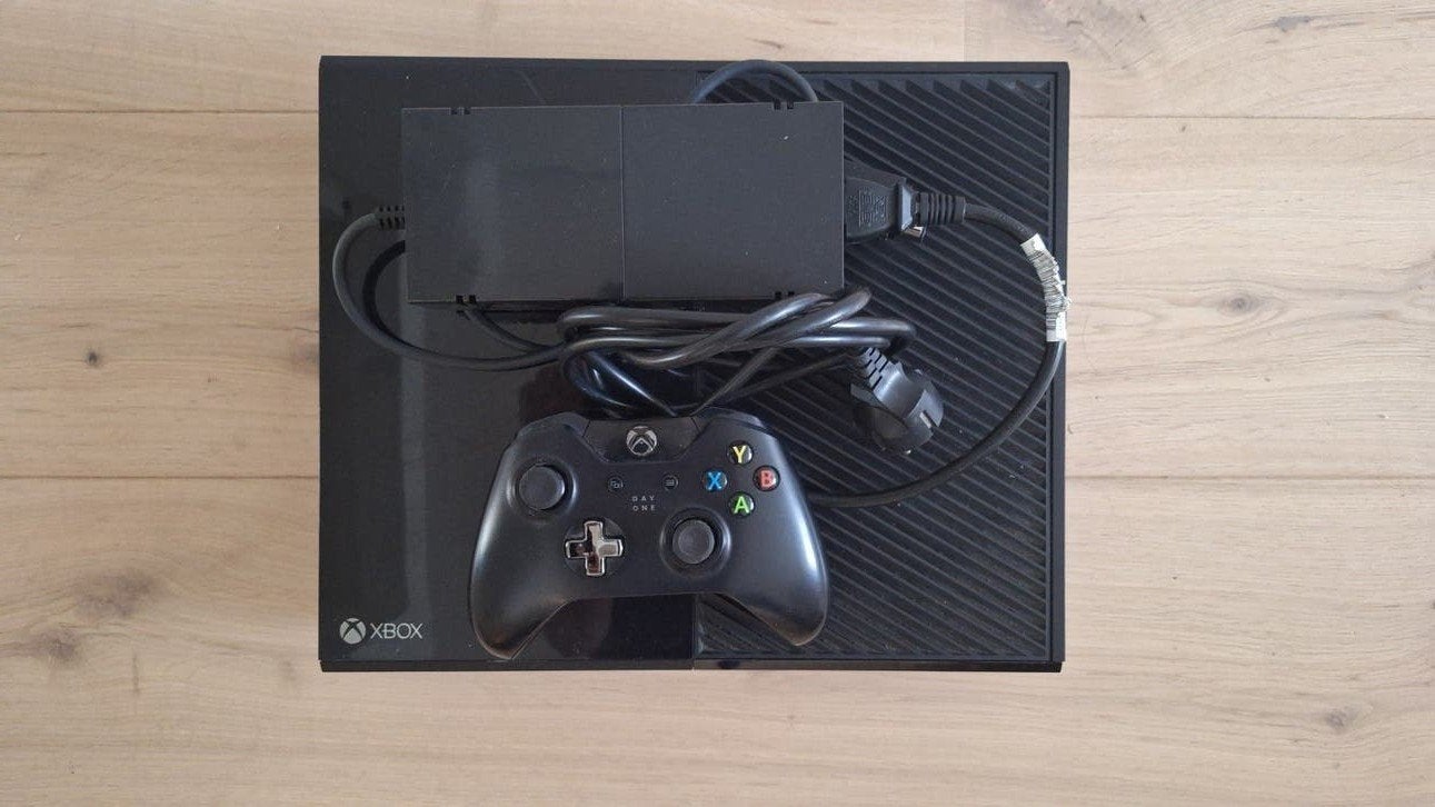 Xbox one + 7 spellen, Consoles de jeu & Jeux vidéo, Consoles de jeu | Xbox One, Enlèvement, Xbox One