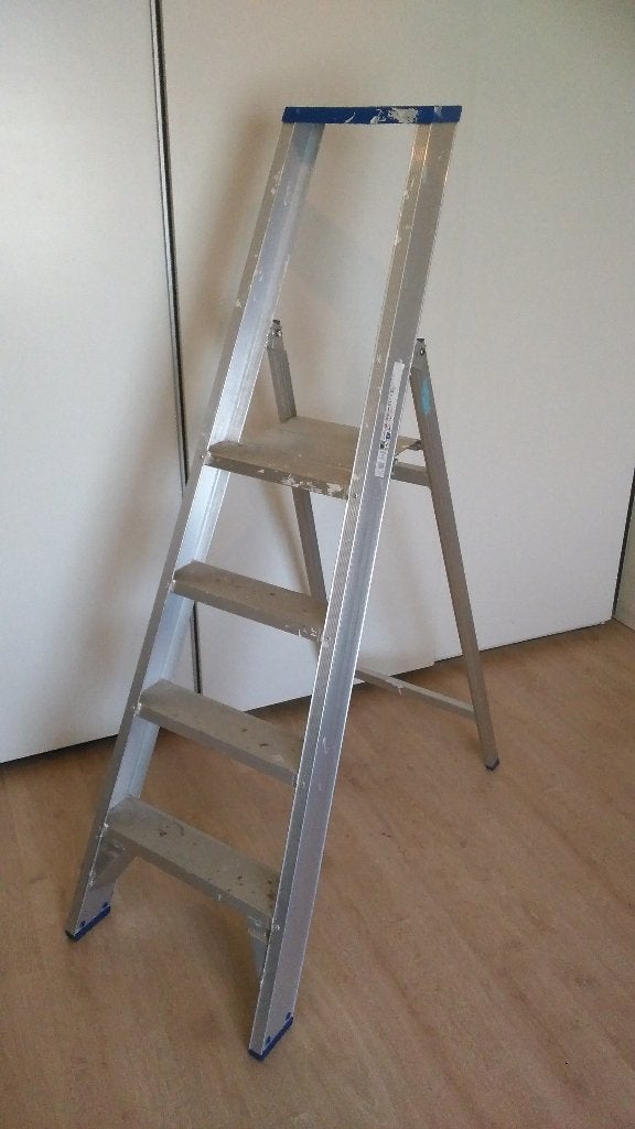 Trapladder merk SOLIDE, Enlèvement, Échelle