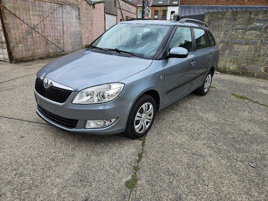 Skoda fabia 1.6tdi 2013euro5b clim tb.état roule impeccable, Auto's, 1600 cc, 99 g/km, 5 deurs, Particulier