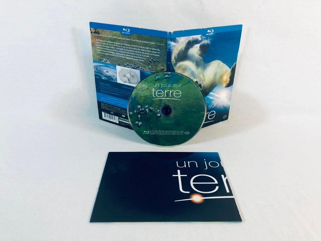 Un Jour sur Terre Digibook Edition Blu-ray FR Complet TBE, CD & DVD, Blu-ray, Envoi, Utilisé, Documentaire et Éducatif, Coffret