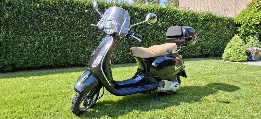 Vespa LX150ie scooter in zeer mooie staat, perfect in orde., Motoren, 152 cc, Scooter, Gebruikt, Particulier