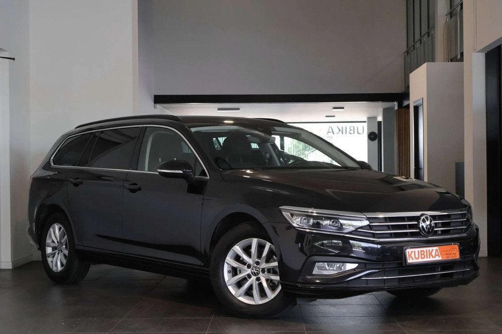 Volkswagen Passat Variant Passat 2.0 TDi Break ACC LijnA Nav, Auto's, 4 deurs, Gebruikt, 4 cilinders, Zwart