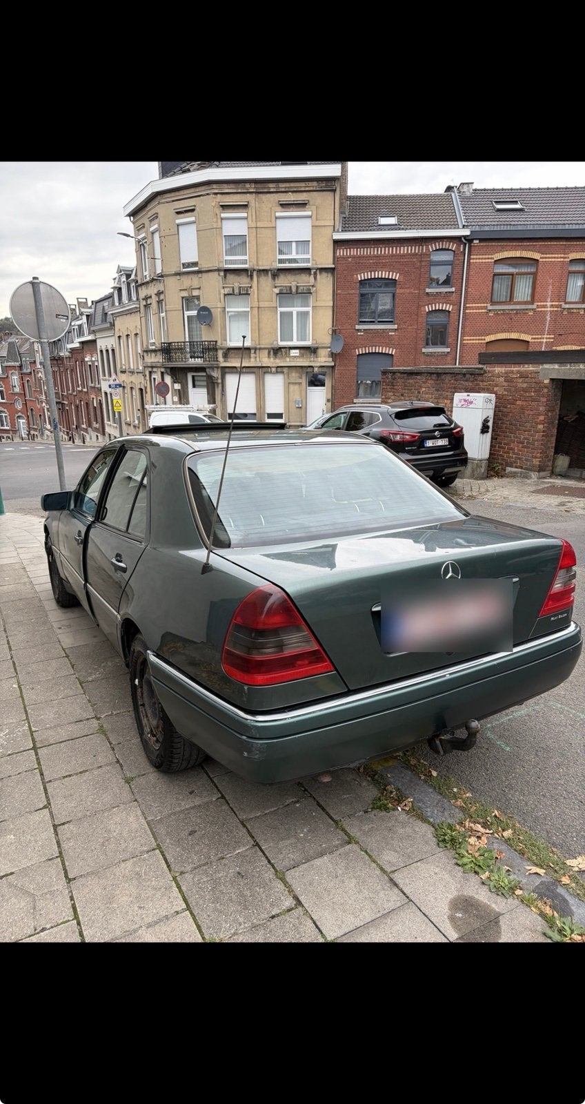 Mercedes classe C 220 diesel W202 Elegance, Achat, Boîte manuelle, Noir, 5 portes