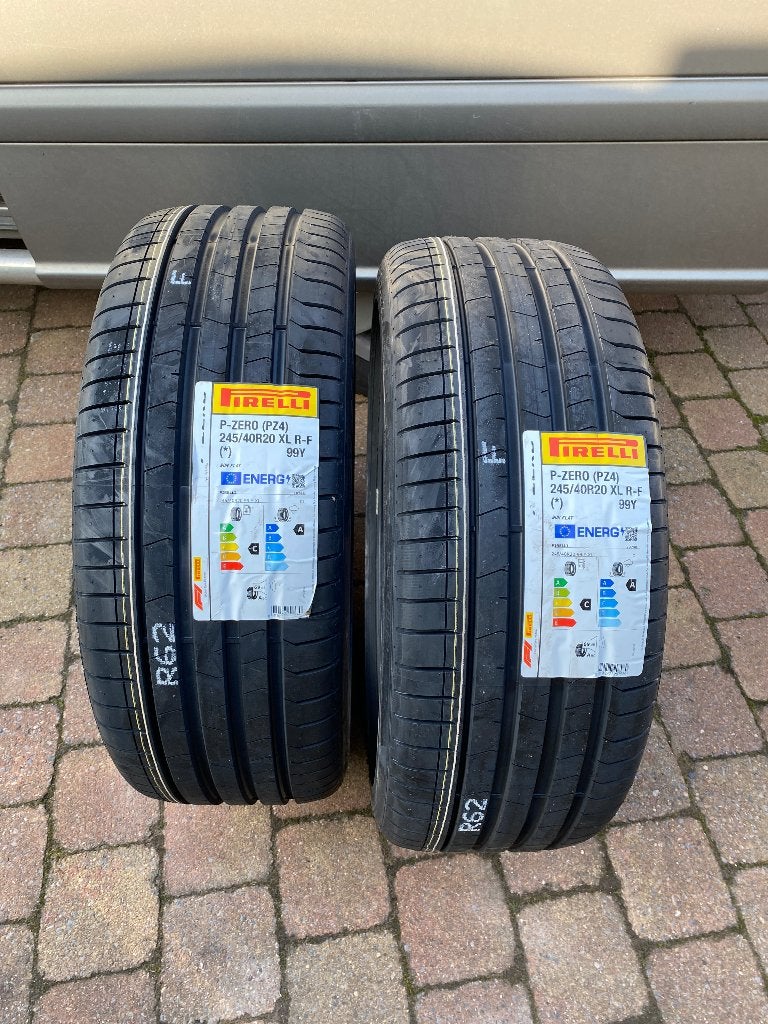 245/40 R20 99Y PIRELLI P-ZERO (PZ4) RUNFLAT Zomerbanden, Autos : Pièces & Accessoires, Pneus & Jantes, Neuf, 245 mm, Pneus été