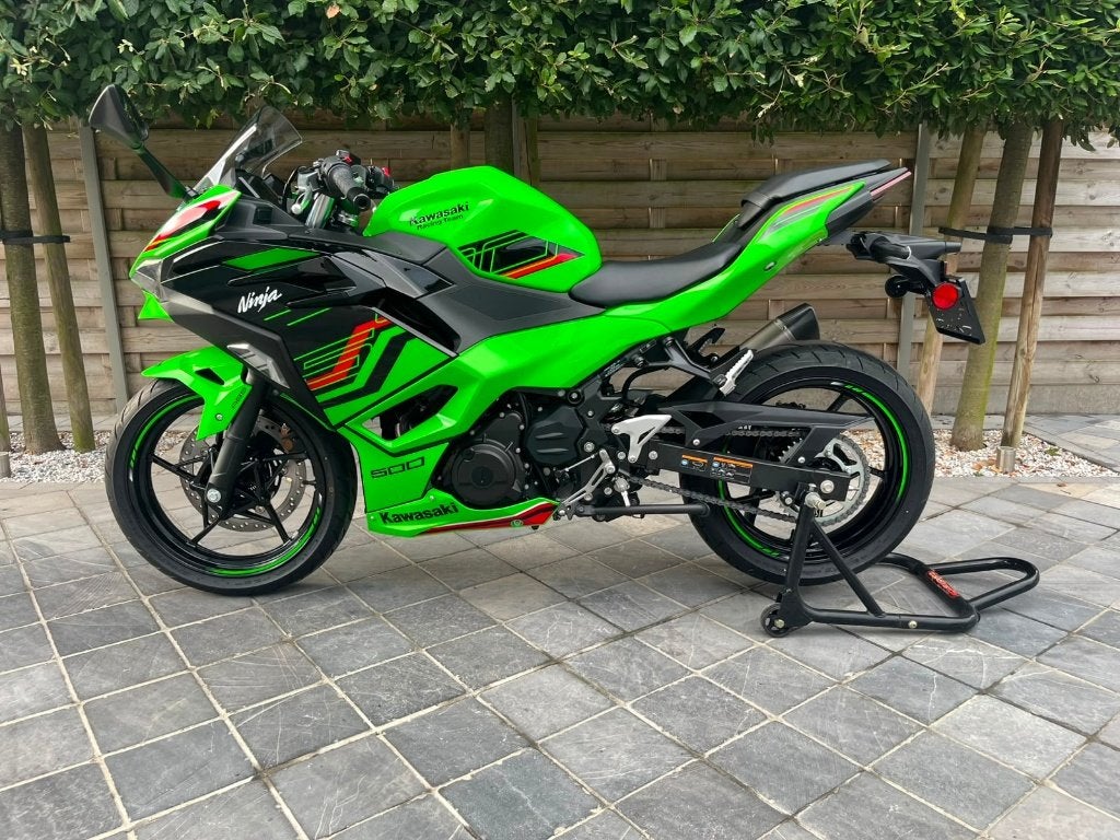 Kawasaki ninja 500SE**NIEUWE MOTORFIETS 4km!!!**SC PROJECT**, Motoren, 2 cilinders, Bedrijf, Sport, 451 cc