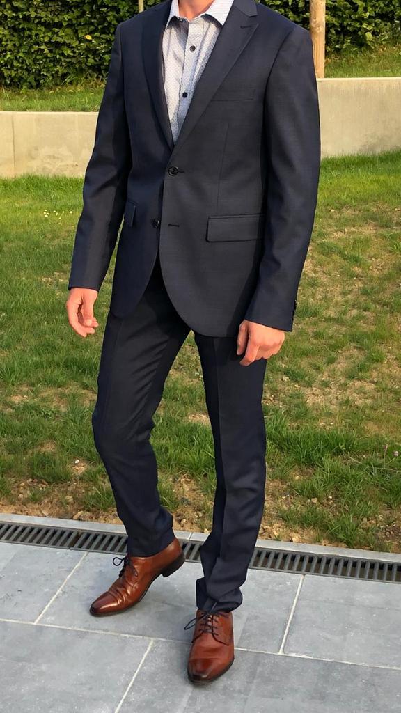 Costume bleu Matinique deux pièces, Kleding | Heren, Kostuums en vesten, Zo goed als nieuw, Blauw, Ophalen