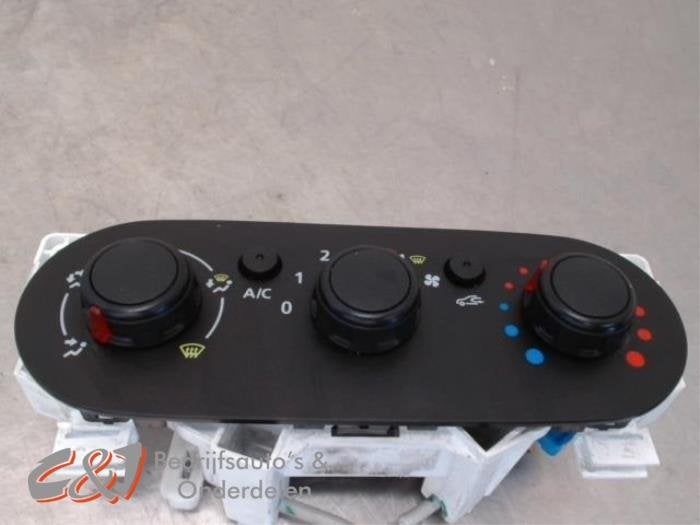 Airco bedieningspaneel van een Renault Trafic, Gebruikt, -, Renault, -