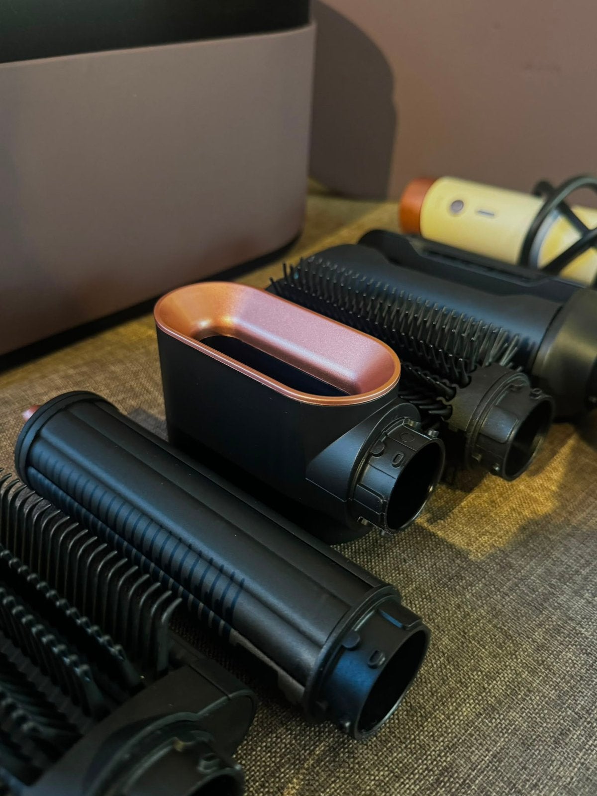 Dyson Airwrap Co-anda 2x Straight + Wavy, Enlèvement, Comme neuf