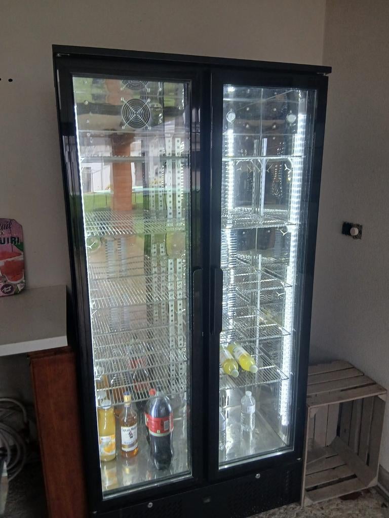 Horeca koelkast met ledverlichting, Doe-het-zelf en Bouw, Deuren en Vliegenramen, Ophalen