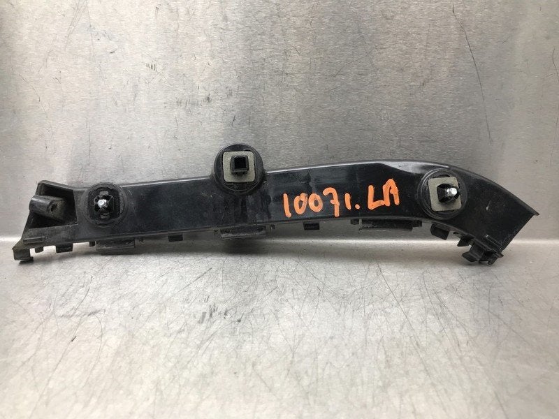 SUPPORT PARE-CHOCS ARRIÈRE GAUCHE Ignis (MF) (|7182262R0|), Utilisé, Suzuki