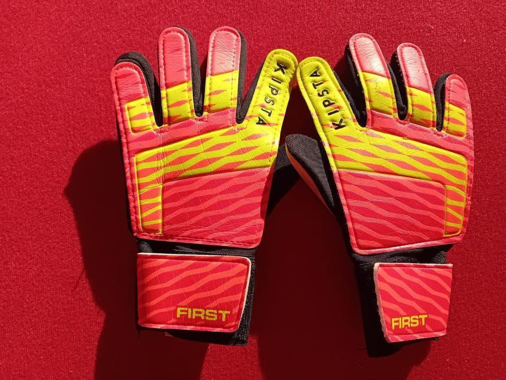 Keeperhandschoenen kind, Sport en Fitness, Voetbal, Ophalen of Verzenden, Gebruikt, Handschoenen