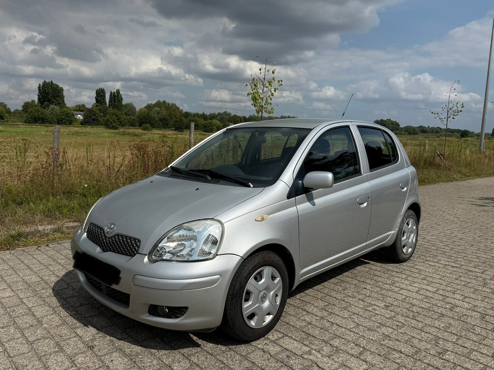 TOYOTA YARIS VVTI AUTOMAAT GEKEURD AIRCO FACELIFT 98.000 KM✅, Argent ou Gris, Achat, 998 cm³, Entreprise