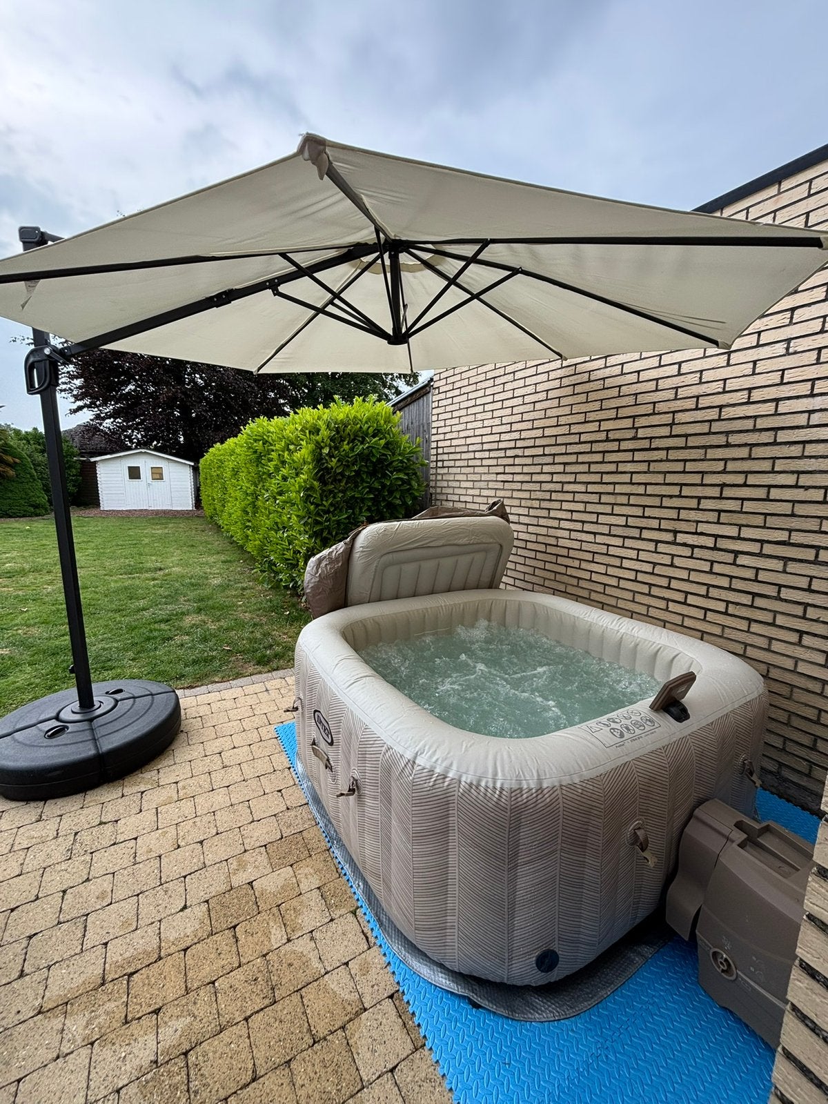 Intex PureSpa Chevron Deluxe Opblaasbare spa 4 persoons -, Jardin & Terrasse, Enlèvement, Comme neuf