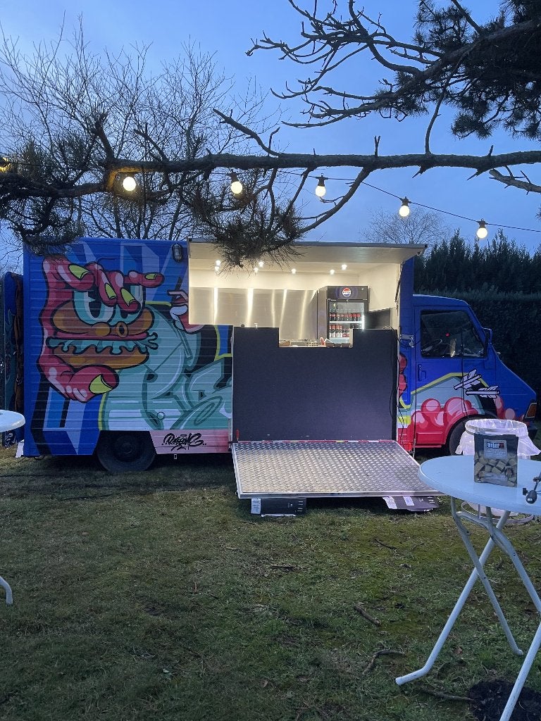 FOODTRUCK (SLEEPWAGEN) TE KOOP, Ophalen