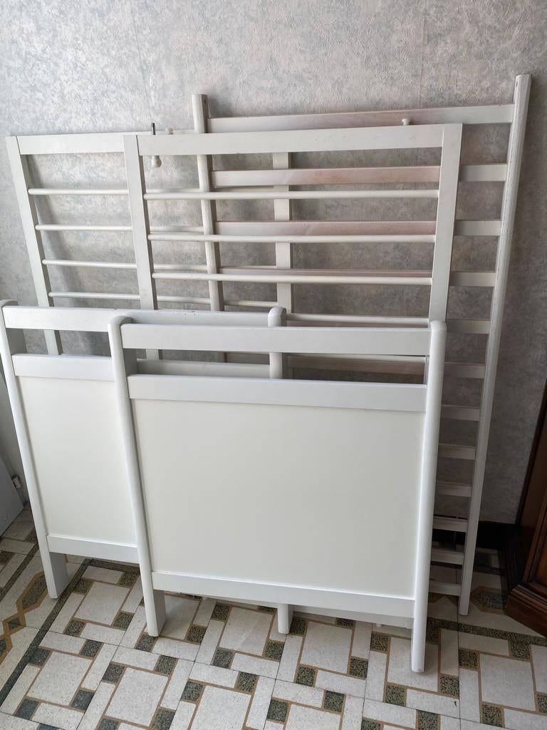 Babybed met lattenbodem en matras., Enfants & Bébés, Chambre d'enfant | Lits, Utilisé, Moins de 140 cm, Moins de 70 cm, Sommier à lattes