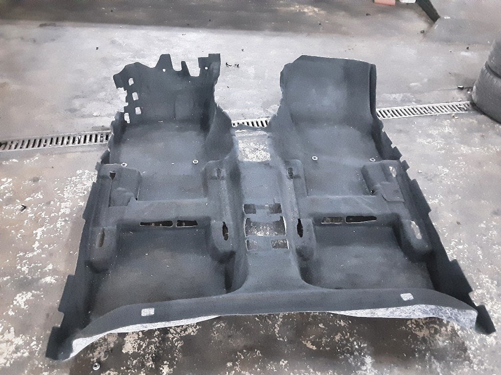 JEU DE TAPIS Audi RS 3 Sportback (8YA) (8Y1863367), Autos : Pièces & Accessoires, Auto-Union-Straße  1,
85057  Ingolstadt, DE