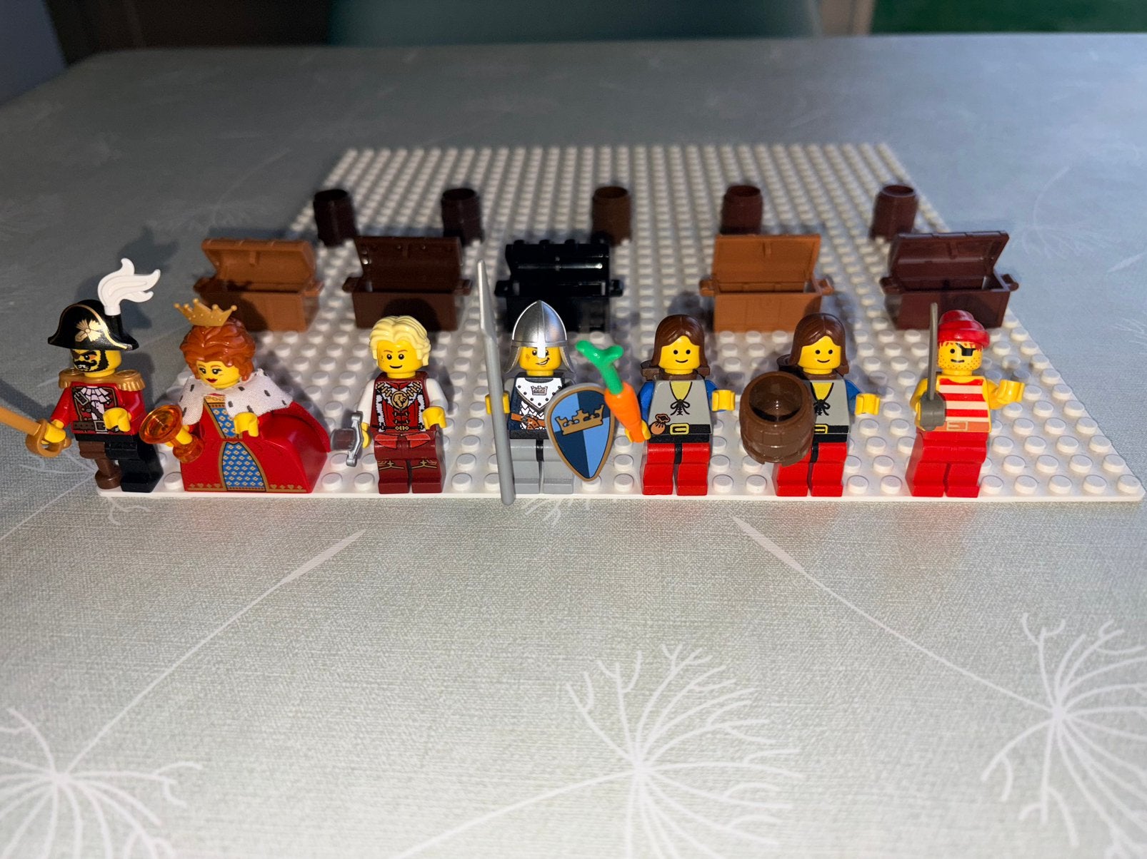 Lego Castle figuren ridders, piraten, Queen …, Kinderen en Baby's, Lego, Ophalen of Verzenden, Zo goed als nieuw, Minifiguur