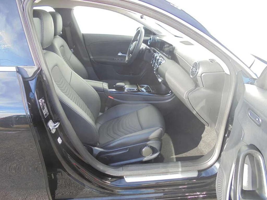 Mercedes-Benz CLA-Klasse 180 Shooting Brake 47dKm's 3 JAAR g, Achat, 140 g/km, Entreprise, Noir