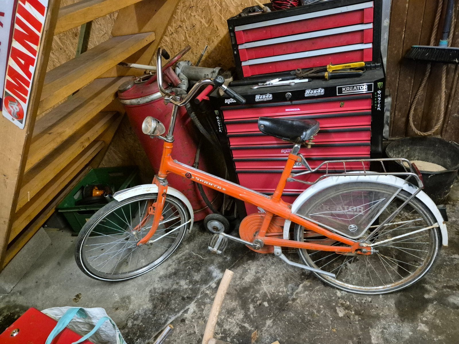 velo sparta, Enlèvement
