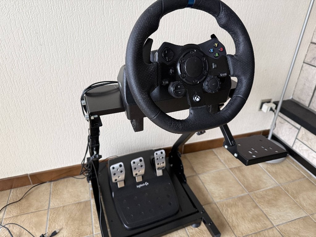 Logitech G923 TRUEFORCE racestuur voor sim racing met stand, Ophalen, Xbox One