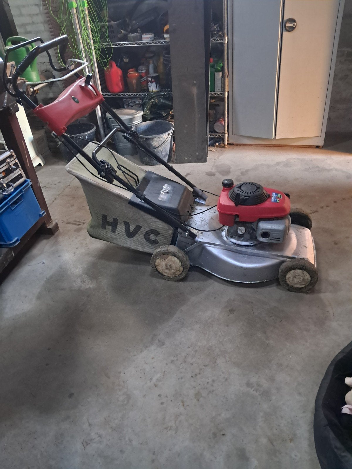 Tondeuse à gazon HONDA izy 5,5 ch, Jardin & Terrasse, Honda, Tondeuse rotative, Bac de ramassage, Tondeuses à gazon à essence