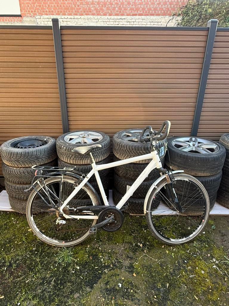 Trekking / Hybride Fiets, Ophalen, Zo goed als nieuw, Versnellingen