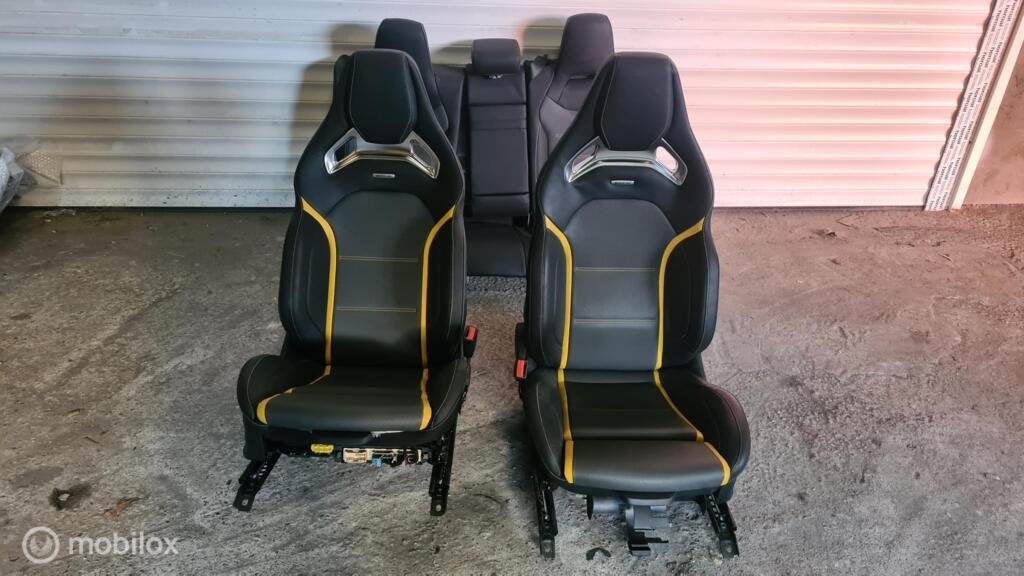 Mercedes A-klasse W177 A45 AMG kuipstoelen bekledingset, Enlèvement ou Envoi, Mercedes-Benz, Utilisé, Mercedes-Benz