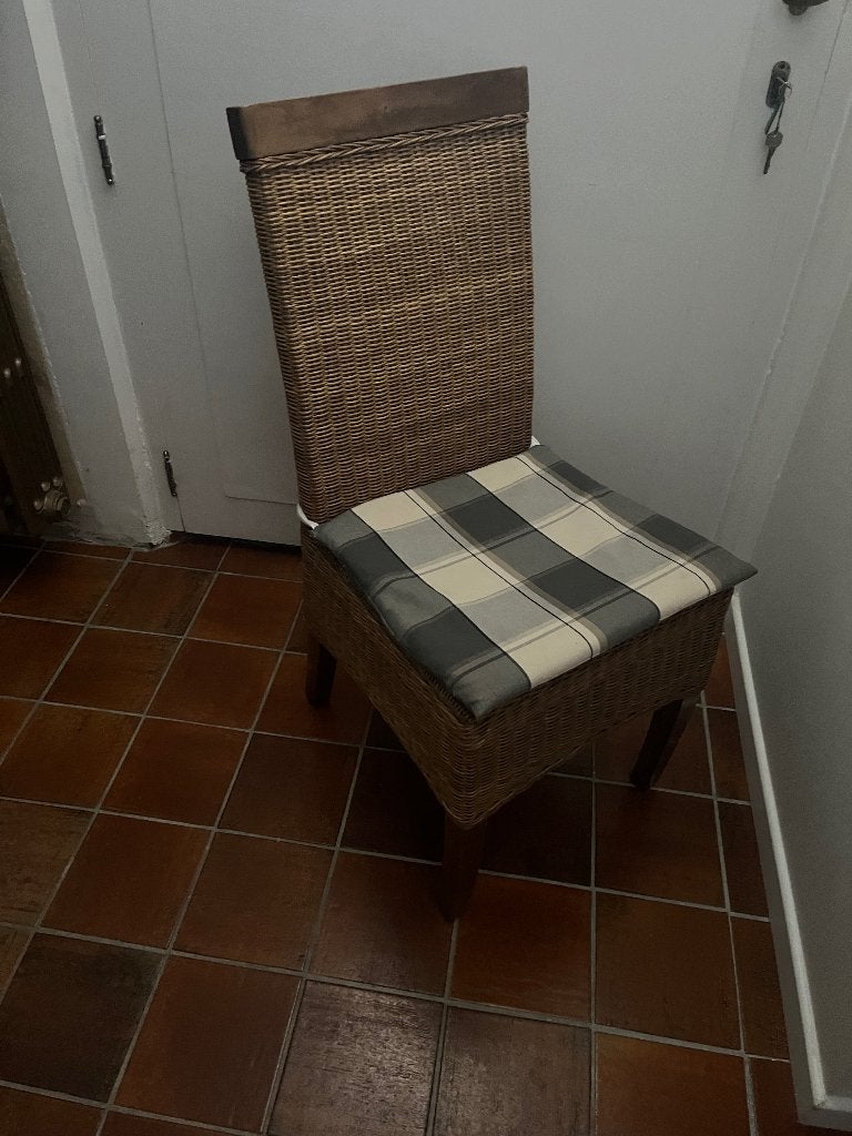Rieten stoelen 4 stuks 20€, Ophalen, Bruin, Hout, Zo goed als nieuw