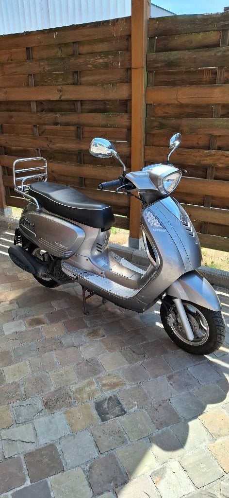 Keeway Agora 50cc 4T scooter / brommer, 1 vitesses, Comme neuf, Classe B (45 km/h), Enlèvement