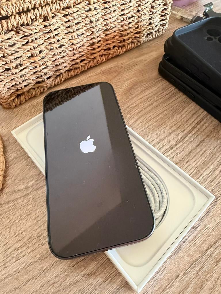 Iphone 17 256gb zwart, Telecommunicatie, Mobiele telefoons | Apple iPhone, Zo goed als nieuw, 256 GB, Zonder abonnement, Zonder simlock