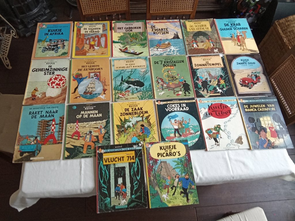 Kuifje strips 22 verhalen van Kuifje geschreven door Hergé., Meerdere stripboeken, Ophalen of Verzenden, Gelezen, Hergé