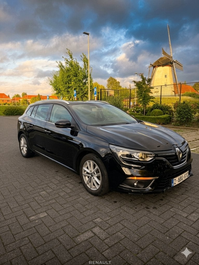 Renault Megane SW 1.2 Essence — 2018, Autos, Renault, Achat, Euro 6, Boîte manuelle, Noir