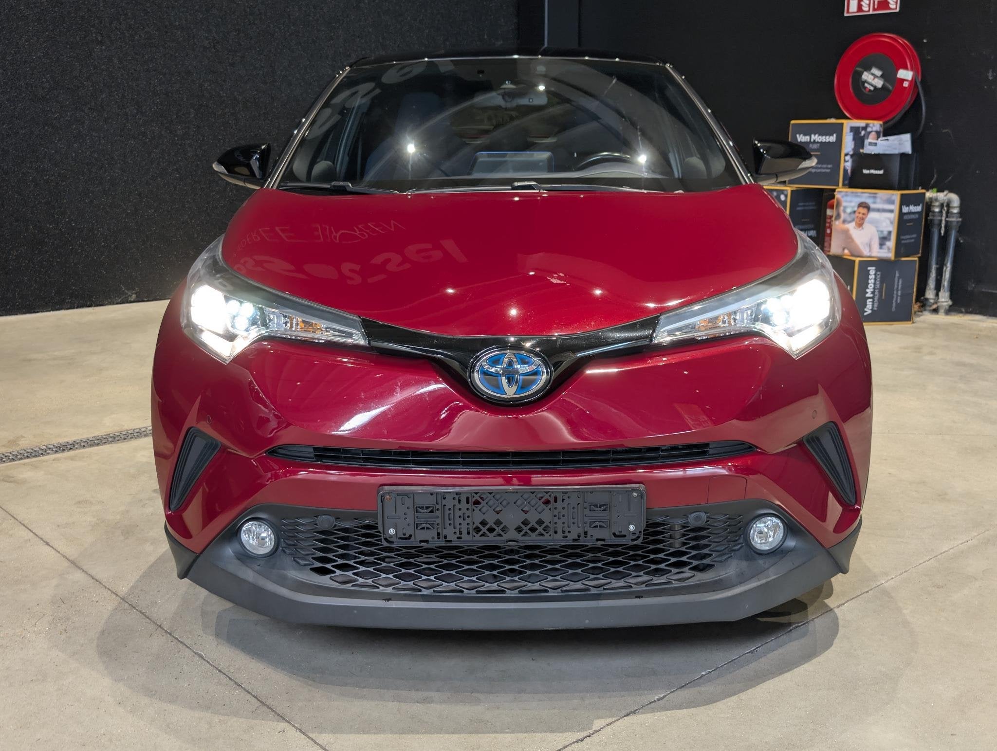 Toyota C-HR 1.8 VVT i-Hybrid C-Enter Aut. (automatique), Autos, Achat, 725 kg, Euro 6, Entreprise