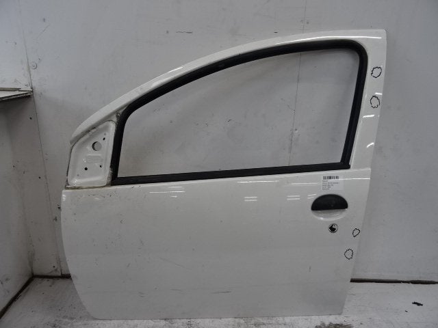 PORTIER LINKS VOOR Peugeot 107 (01-2005/05-2014), Kontakt-peugeot@peugeot.com, Gebruikt, Deur, Voor