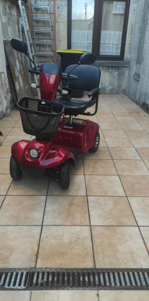Voiturette pour handicapé, Enlèvement ou Envoi, Comme neuf