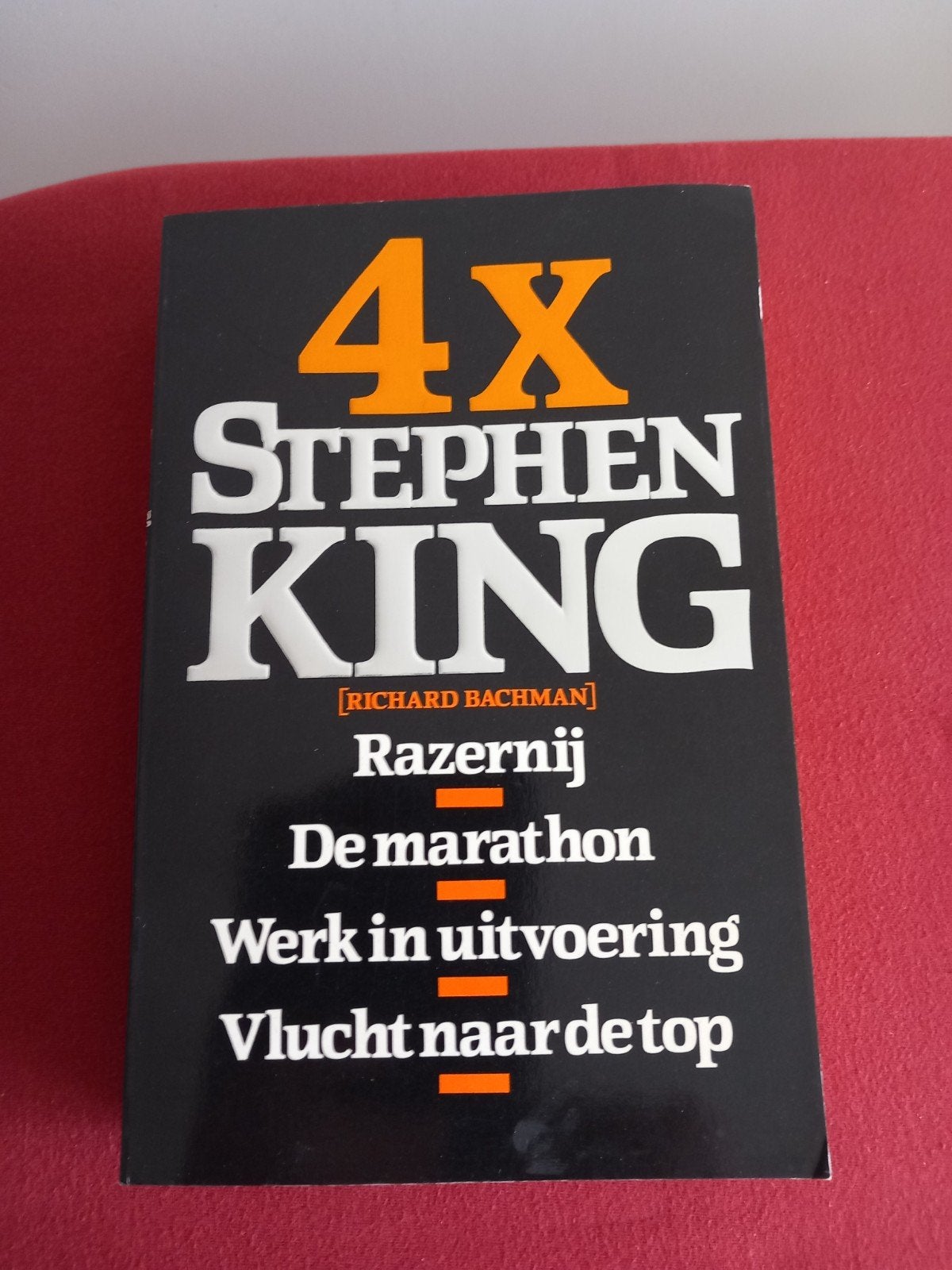 STEPHEN KING 4 STORIES EN PARFAIT ÉTAT, Livres, Enlèvement, Comme neuf