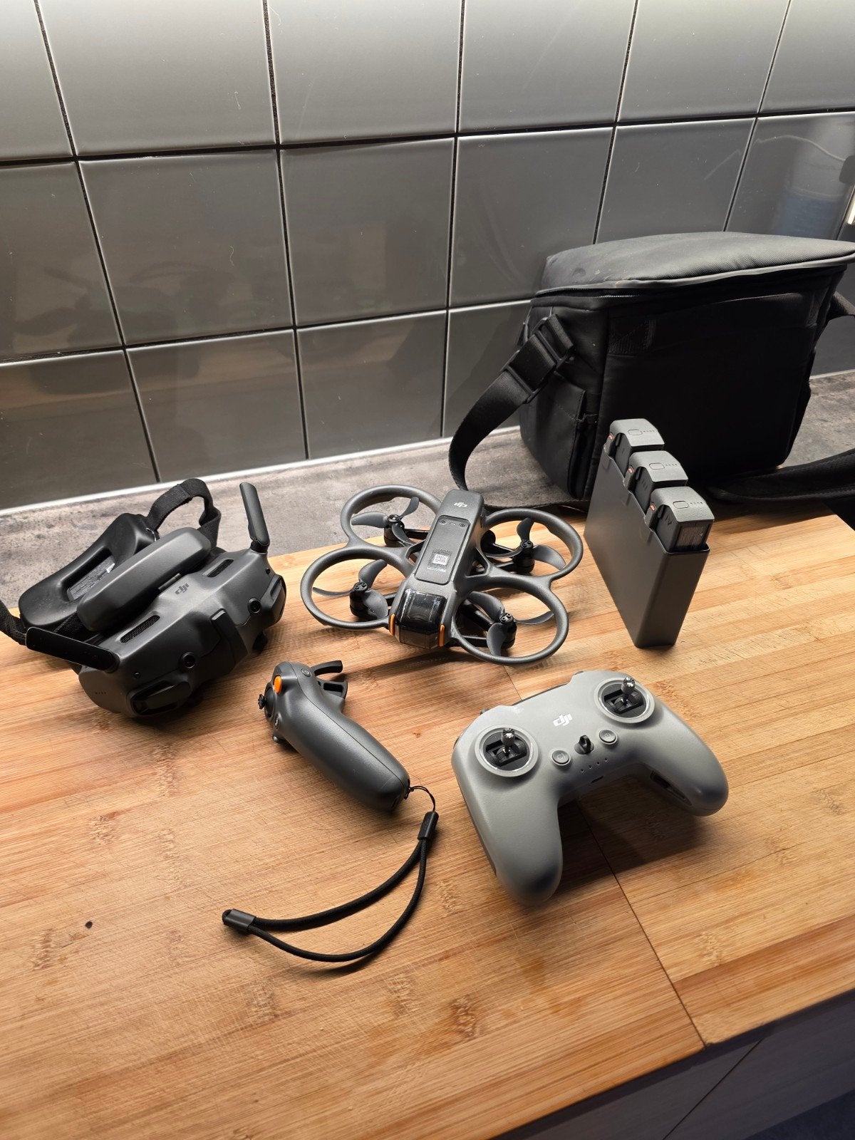 DJI AVATA 2 FLY MORE + FPV, Ophalen of Verzenden, DJI
